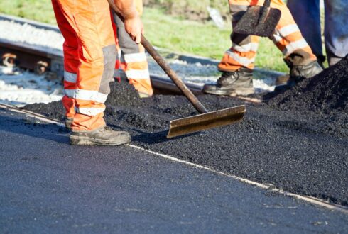 Building Smarter Roads: The Role of Steel Fibers and Self-Healing Asphalt”