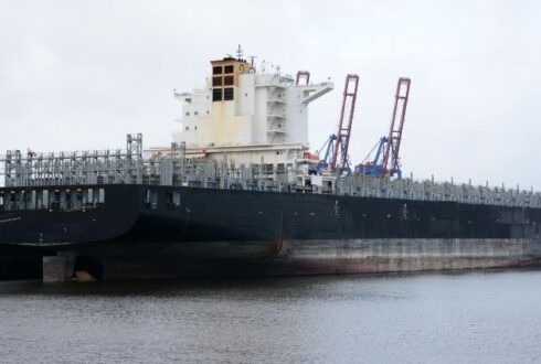 Aging Fleet and Global Chokepoints Intensify Pressure on Bitumen Logistics